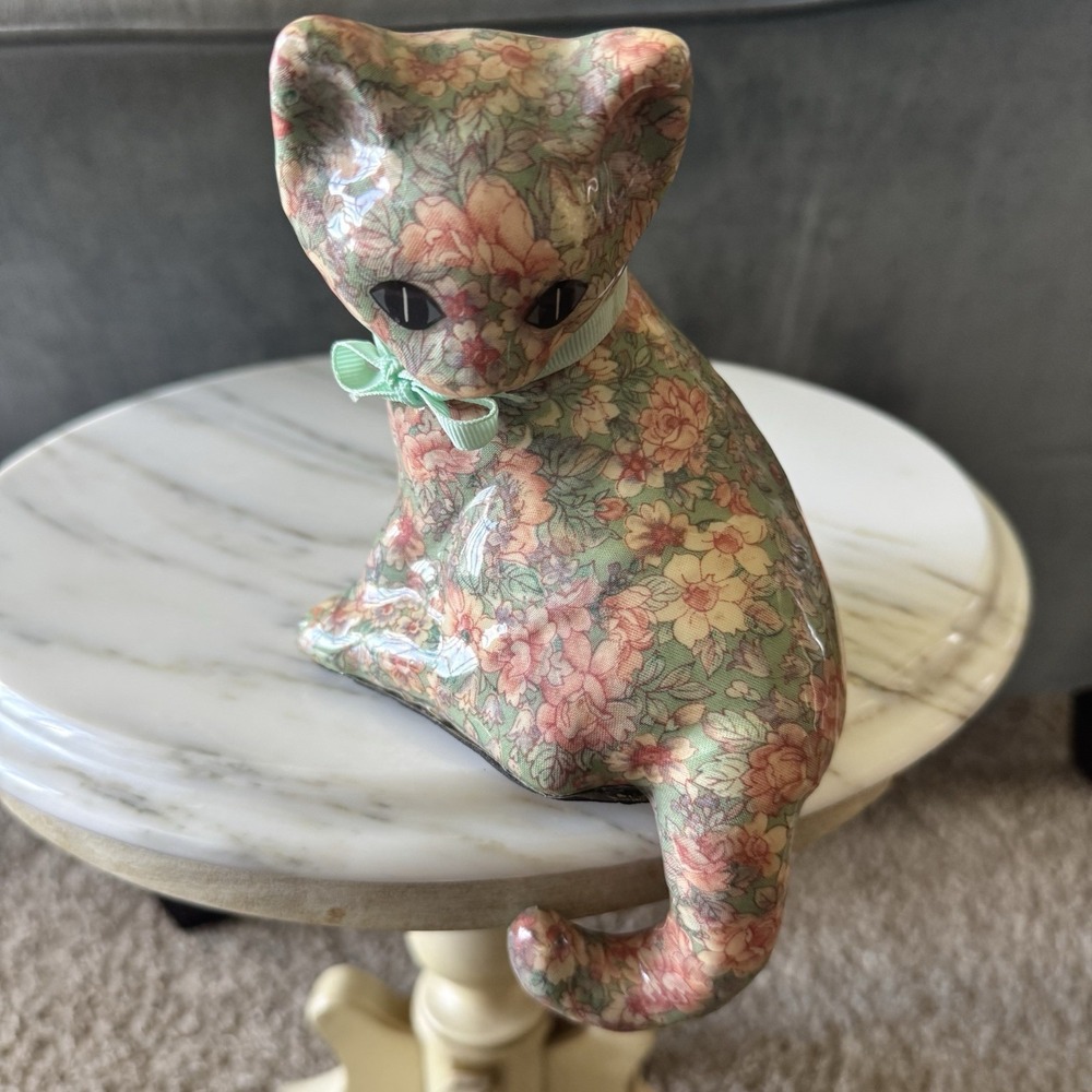 Vtg Decoupage Cat Floral Chintz Shelf Sitter San Francisco Music Box Co WORKS - Picture 3 of 8